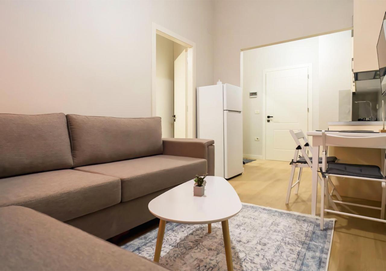 Home Inn Apartment Near City Center Тирана Экстерьер фото